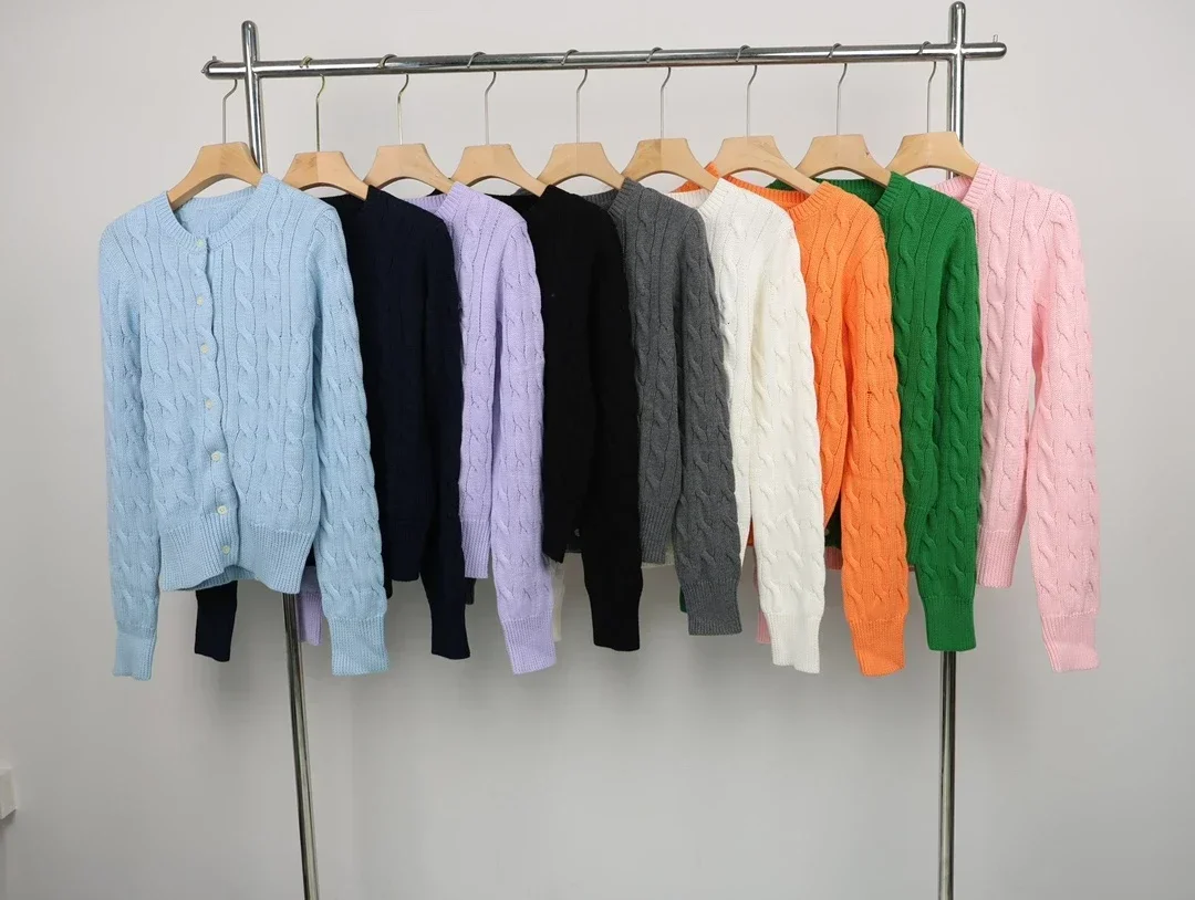 Рисунок 4 - Женский трикотажный тонкий кардиган с коротким рукавом