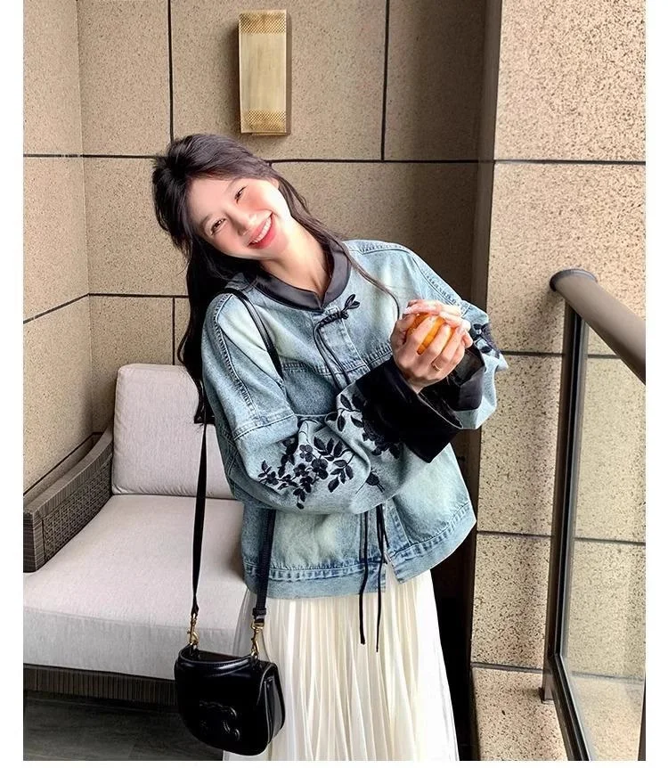 Chic Denim Jacket Women's Outwear 2026 Spring Autumn New Chinese Loose Embroidered Plus Size 3XL Jeans Short Coat Tops