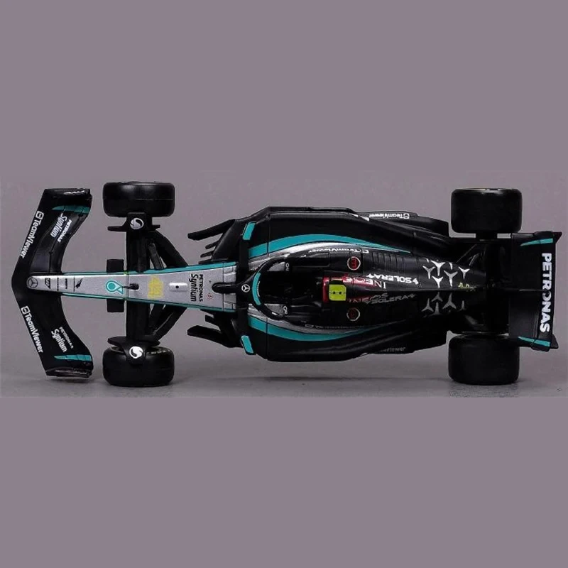 Bburago 1:43 W15 Mercedes-AMG F1 Team Formula Die Cast Car Model Competition vehicles Model Car Racing Toys 44# Hamilton 3