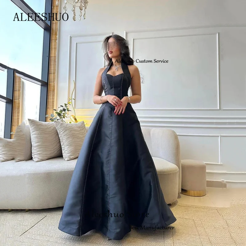 Рисунок 2 - Винтажные черные платья-трапеции