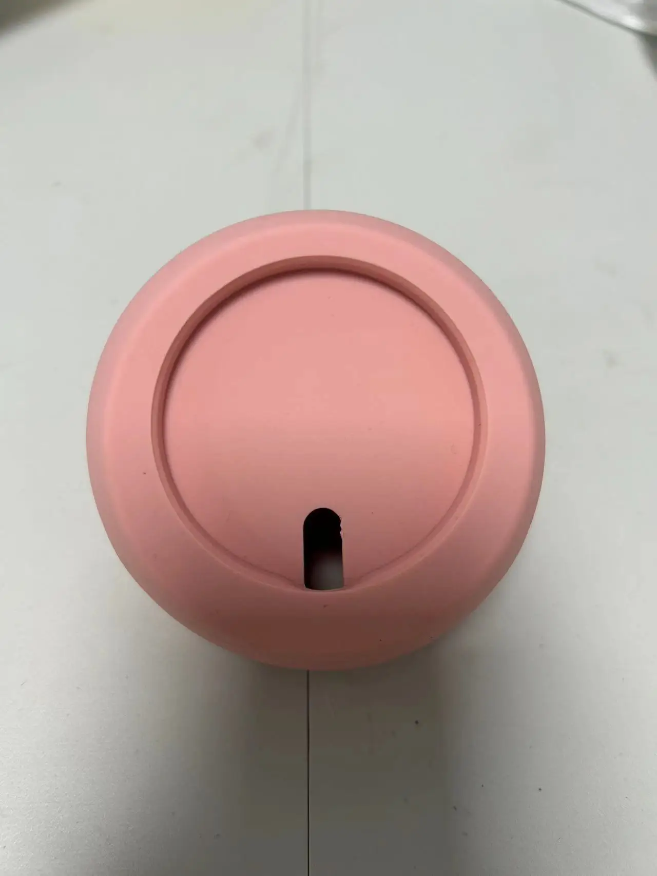 مكتب شحن لاسلكي مغناطيسي على شكل كرة حامل من السيل...