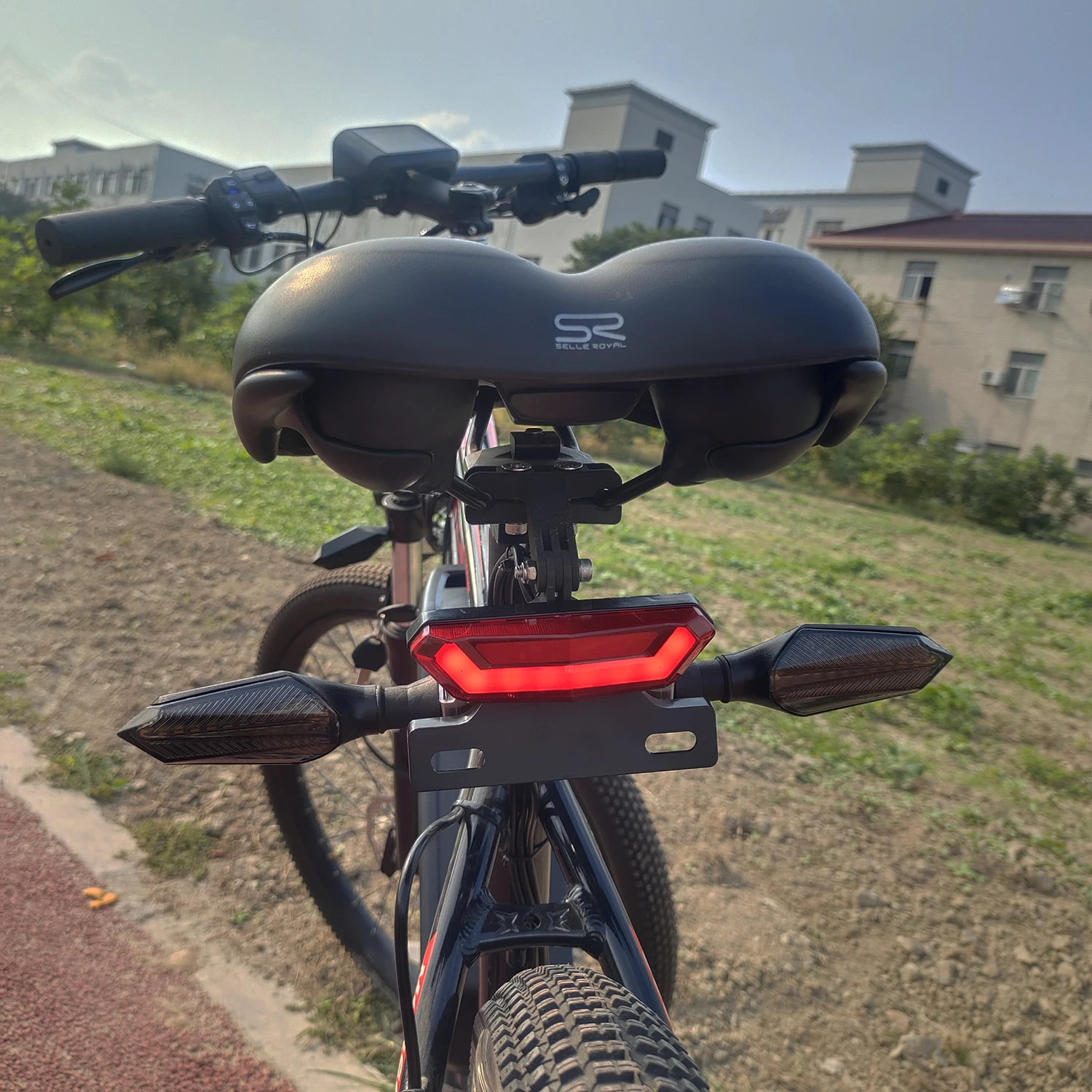 Bafang Mid Drive 모터 BBSHD BBS0102 CAN 또는 UART 48V/52V용 방수 케이블이 포함된 eBike 라이트 키트
