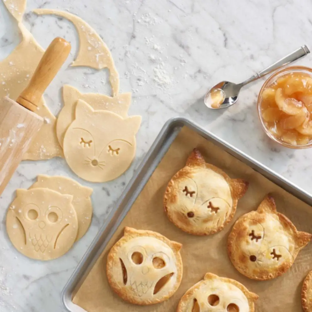 Plastic Fox Owl Shapes Hand Pie Maker Dough Presser Lattice Pie Top Cutter Molds Baking Pastry Tool Kitchen Accessories