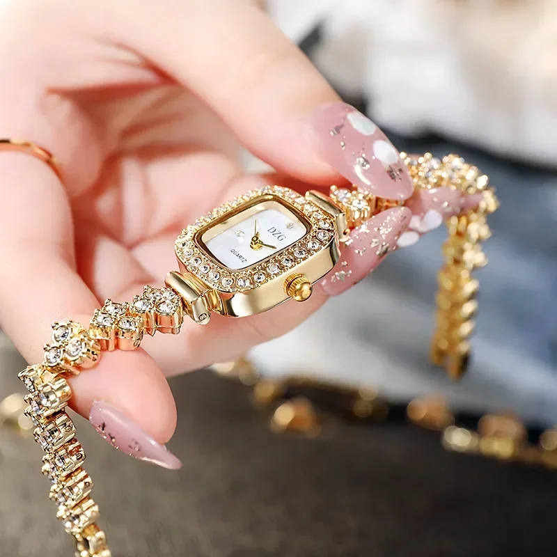 Women Watches Small Square Watch Female Watch Diamond Small Spiral Crown Quartz Watch Casual Simple Temperament for Women Watch 2