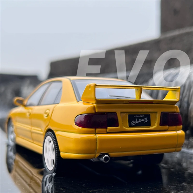 ミニカー Mitsubishi Lancer Evolution III & Toyota Se2f405718e7b42d4bffe832ede351