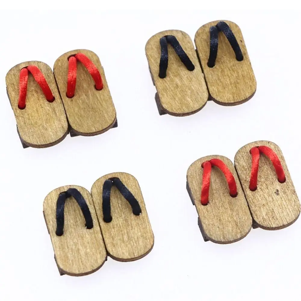 1 Pair 1:12 Dollhouse Miniature Herringbone Wooden Slippers Mini BJD Doll Dollhouse Clogs Anime Simulated BJD Doll Shoes