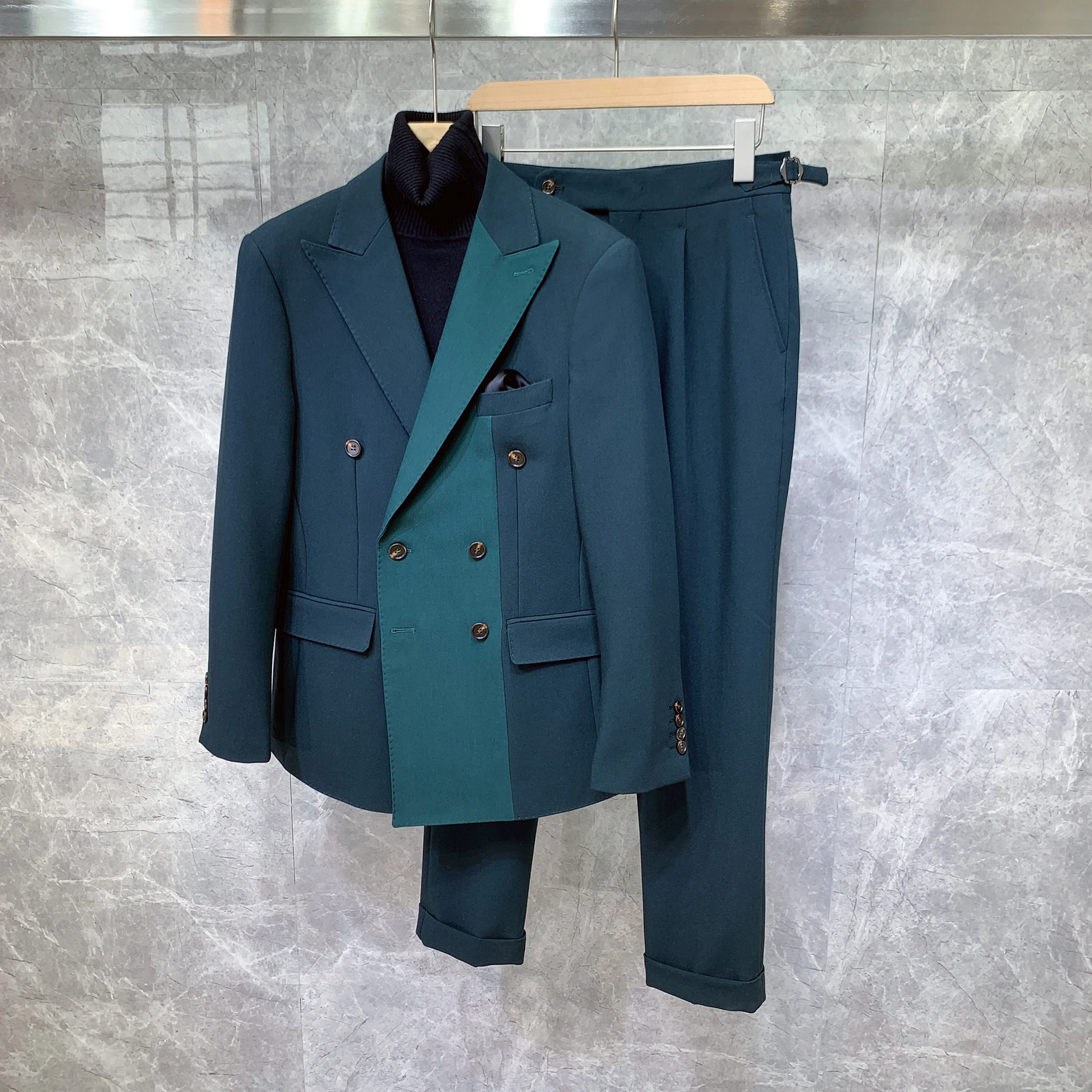 

2022 Fashion New Arrival Men Business Double Breasted Suit Male Loose Two Pieces Set Blazers Jacket Pants Trousers H248