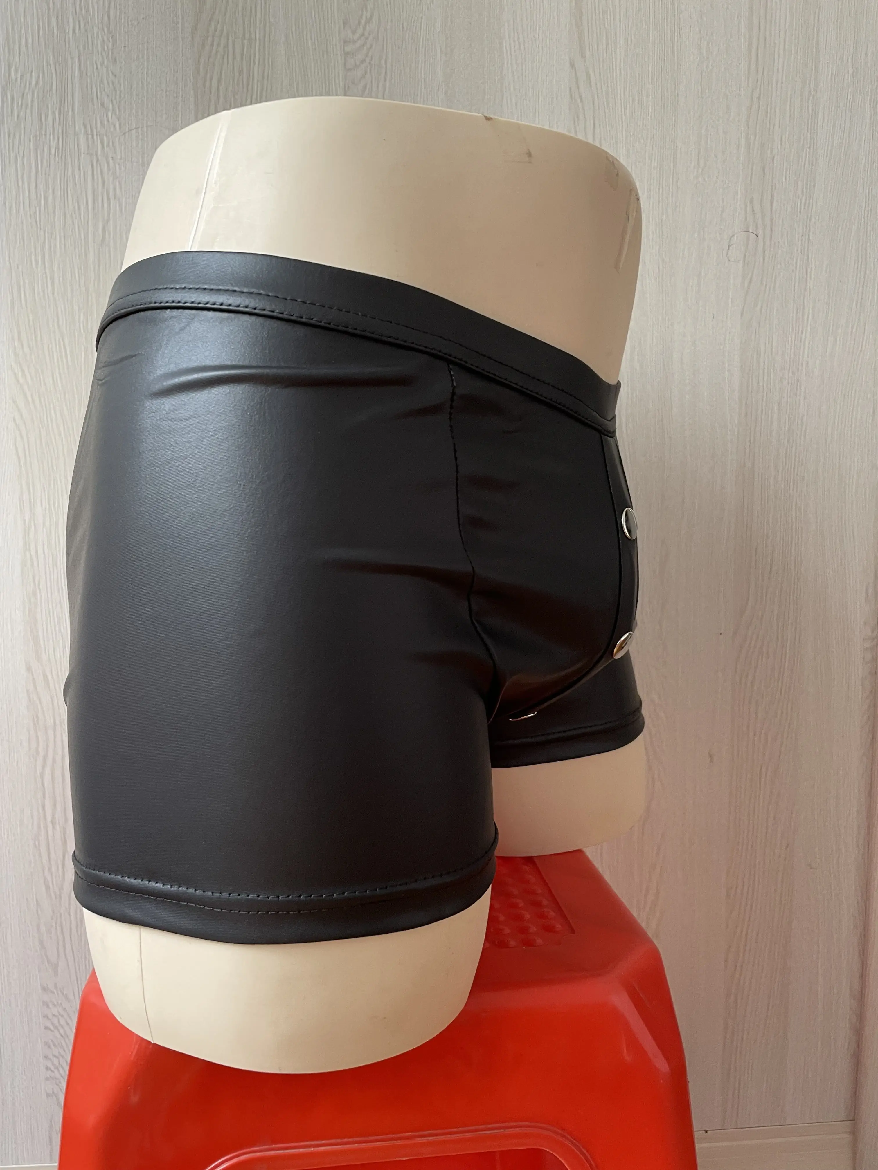 Plus Size Elastic Waist Sexy Men Boxer DS Thongs Gay Underwear Wet Look Faux Leather Penis Sheath Panties Men Underwear