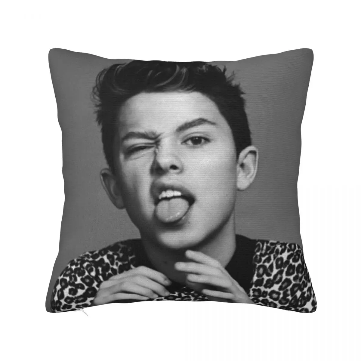 Jacob Sartorius Funny Face Throw Pillow Cuscini Natalizi Cuscini Decor Cuscini Per La Casa