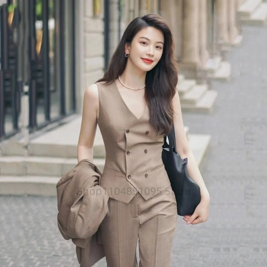 Brown Women's 3 Piece Suit Set with Blazer Vest Pants - Slim Fit Peak Lapel Office Workwear Formal Wedding Business Clothing