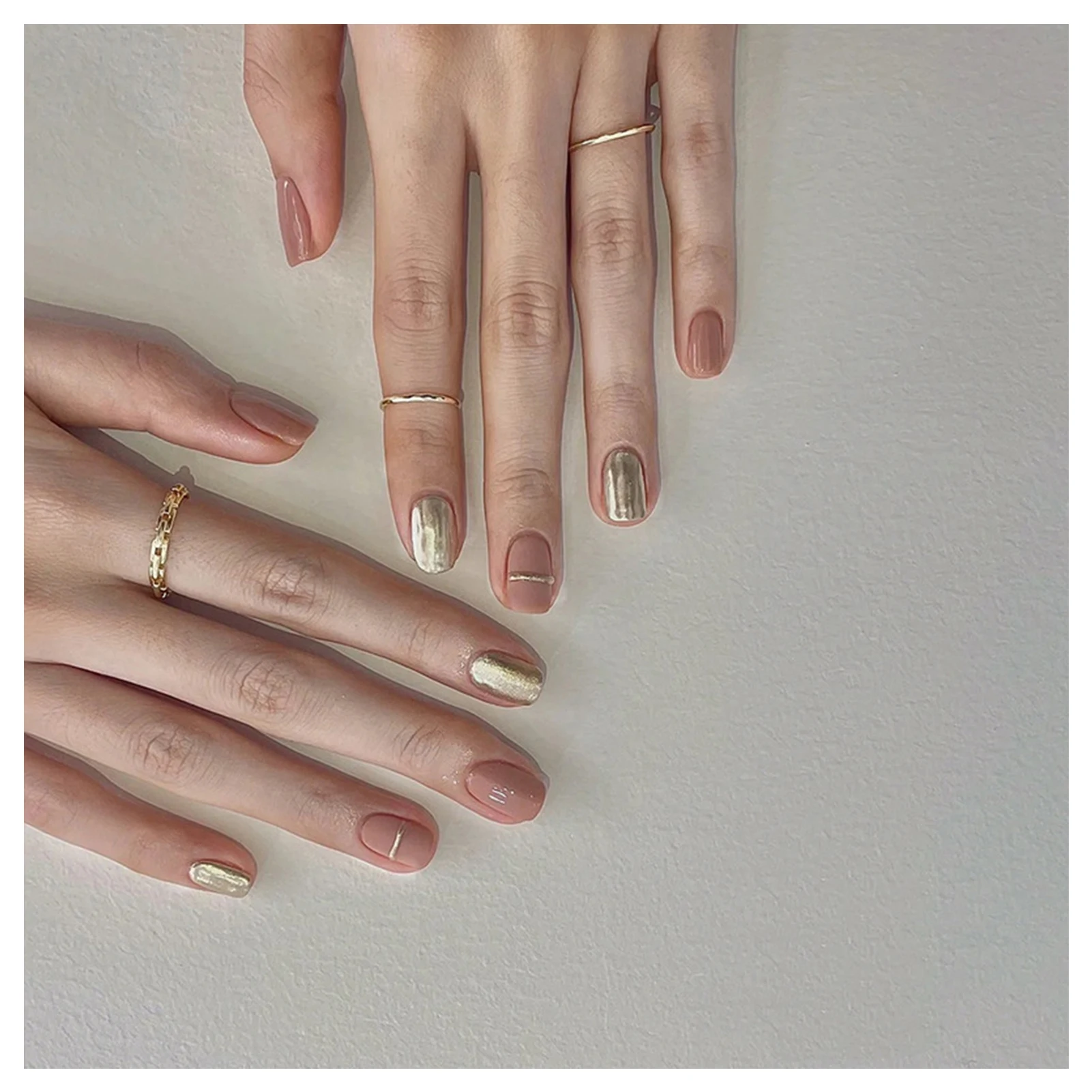 

Gilding Creative Press-on Nails Popular Durable Press-on Nail for Daily Everyday Wearing