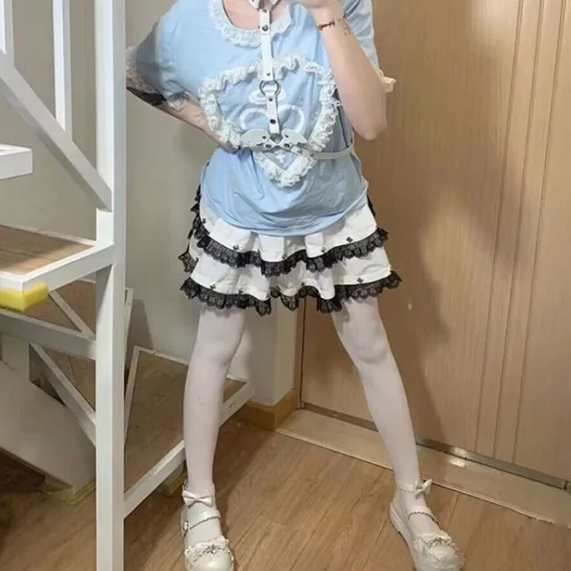 Saia Harajuku Kawaii de Renda Roqueira Branca e Preta