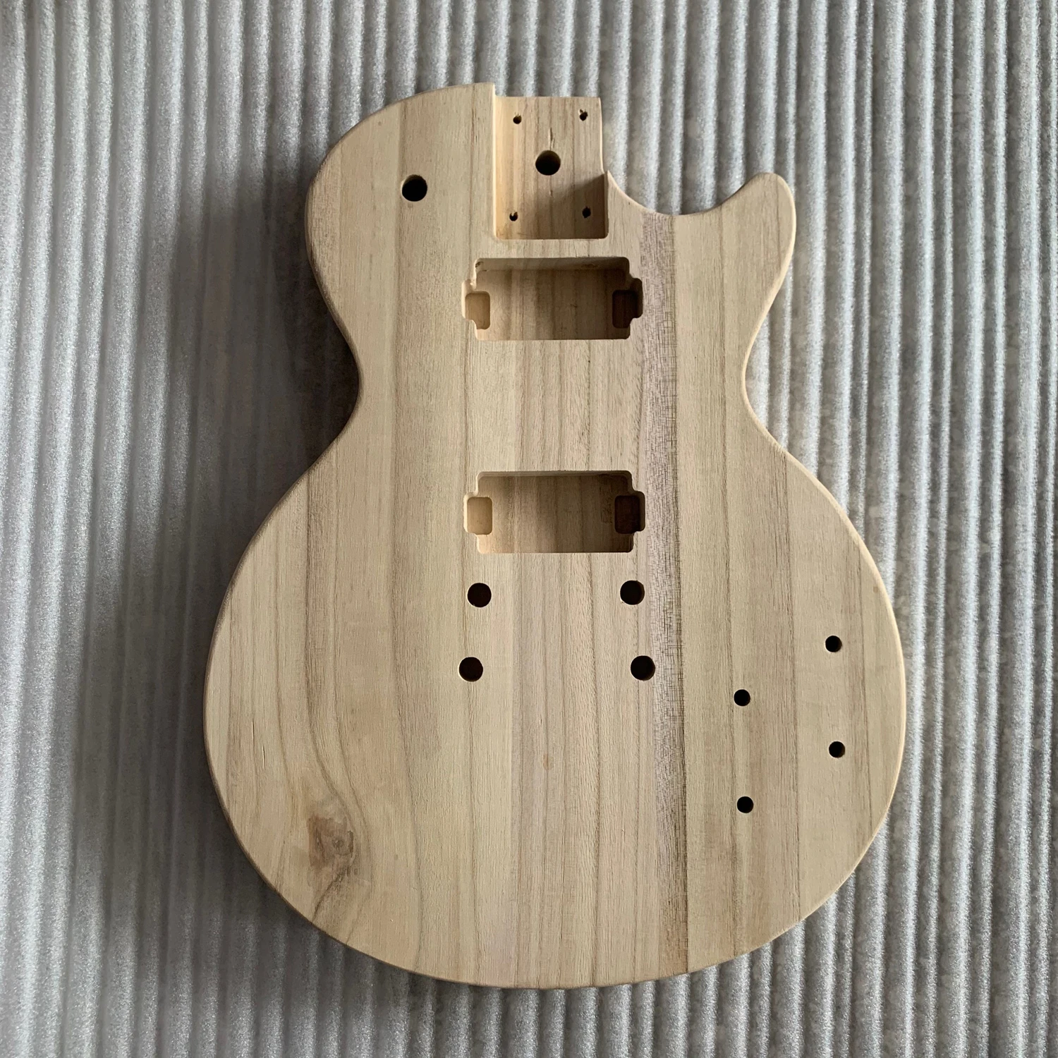 Unfinished Electric Guitar Body Maple Wood Blank Guitar Barrel for LP Style Guitars DIY Parts
