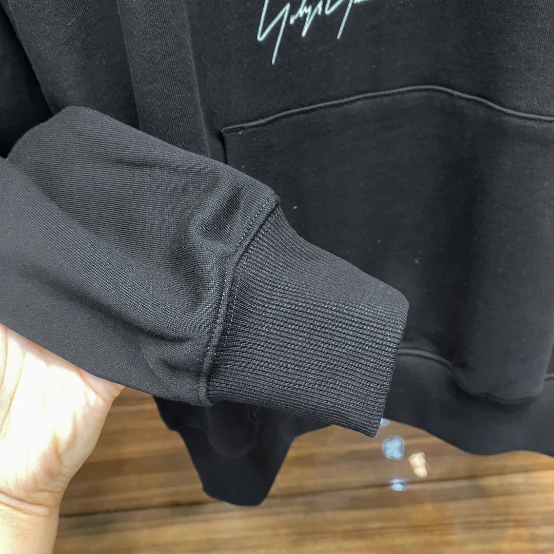 Рисунок 6 - Черная Толстовка Yamamoto Yoshi Y3