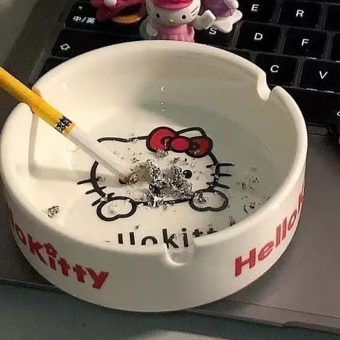 Hello Kitty ashtray