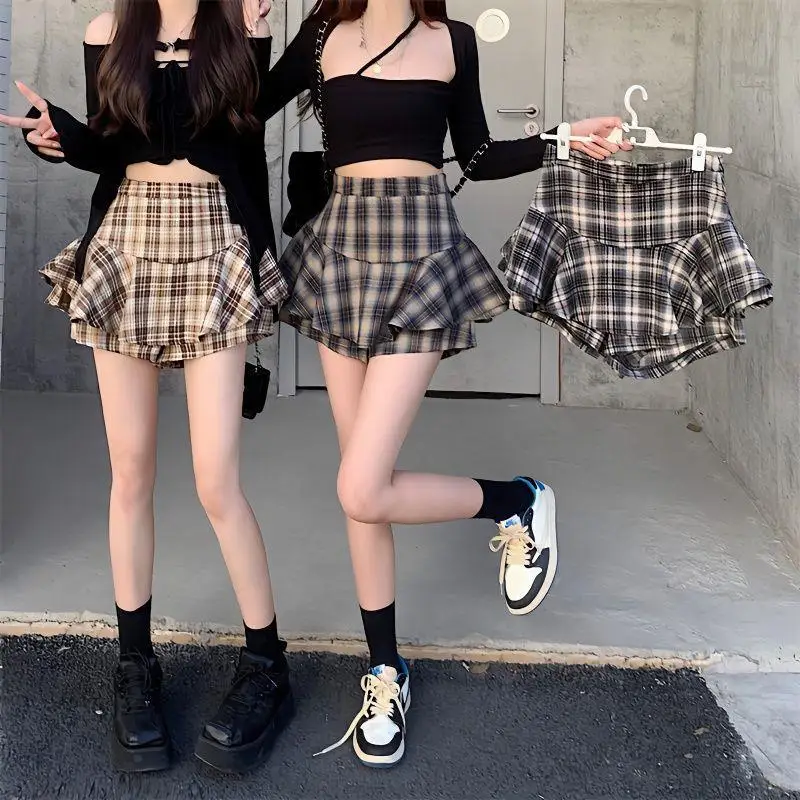

KANYELEO Irregular color collision plaid high-waisted A-line skirt female 2023 summer Korean retro versatile anti-glare skirt