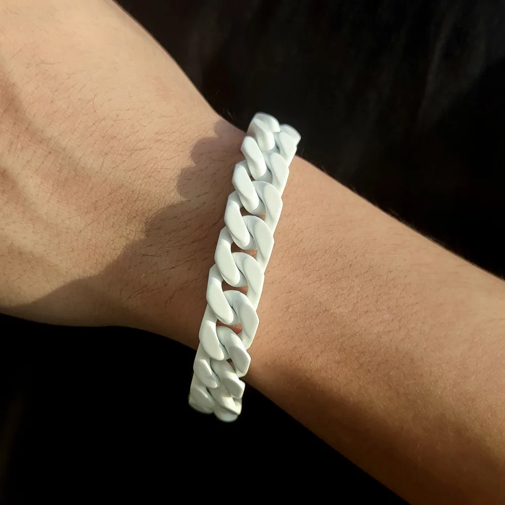 2022 New Stainless Steel Men's Cuban Bracelet Design Sense Niche Titanium Steel Color Cuban Chain Does Not Fade Fashion Bracelet