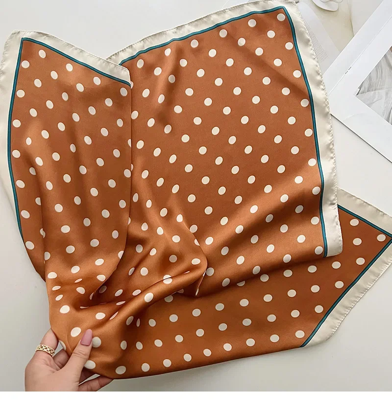 Luxuriöser und eleganter Damen-Bandana-Schal mit Polka-Dot-Print für Frühling/Sommer, 70 x 70 cm, perfekt für den täglichen Gebrauch und als Geschenk – Detail 5