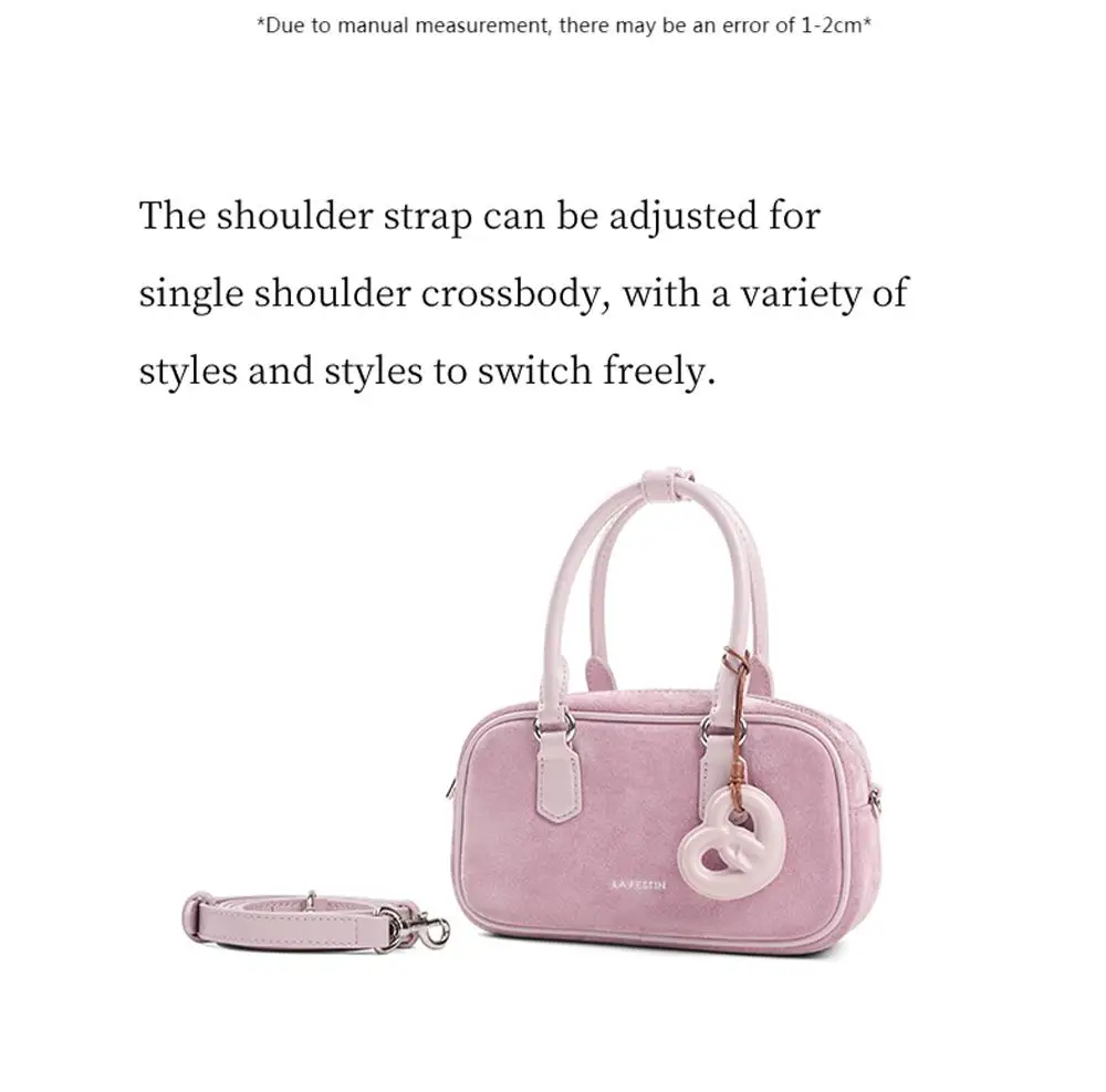 Split leather bowling bag, smooth texture