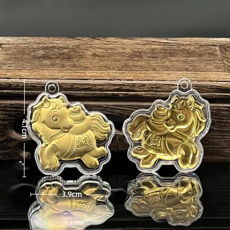 に*吉様 遺品整理　金　豚型チャーム に*吉様 遺品整理 金 豚型チャーム