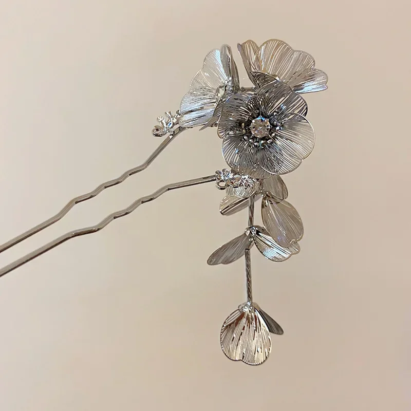 Gold Silber Farbe ausgehöhlte Blume Strass Metall Stil lange Fransen Haars täbchen für Frauen Haarnadeln Mode Kopf Accessoires – Detail 6