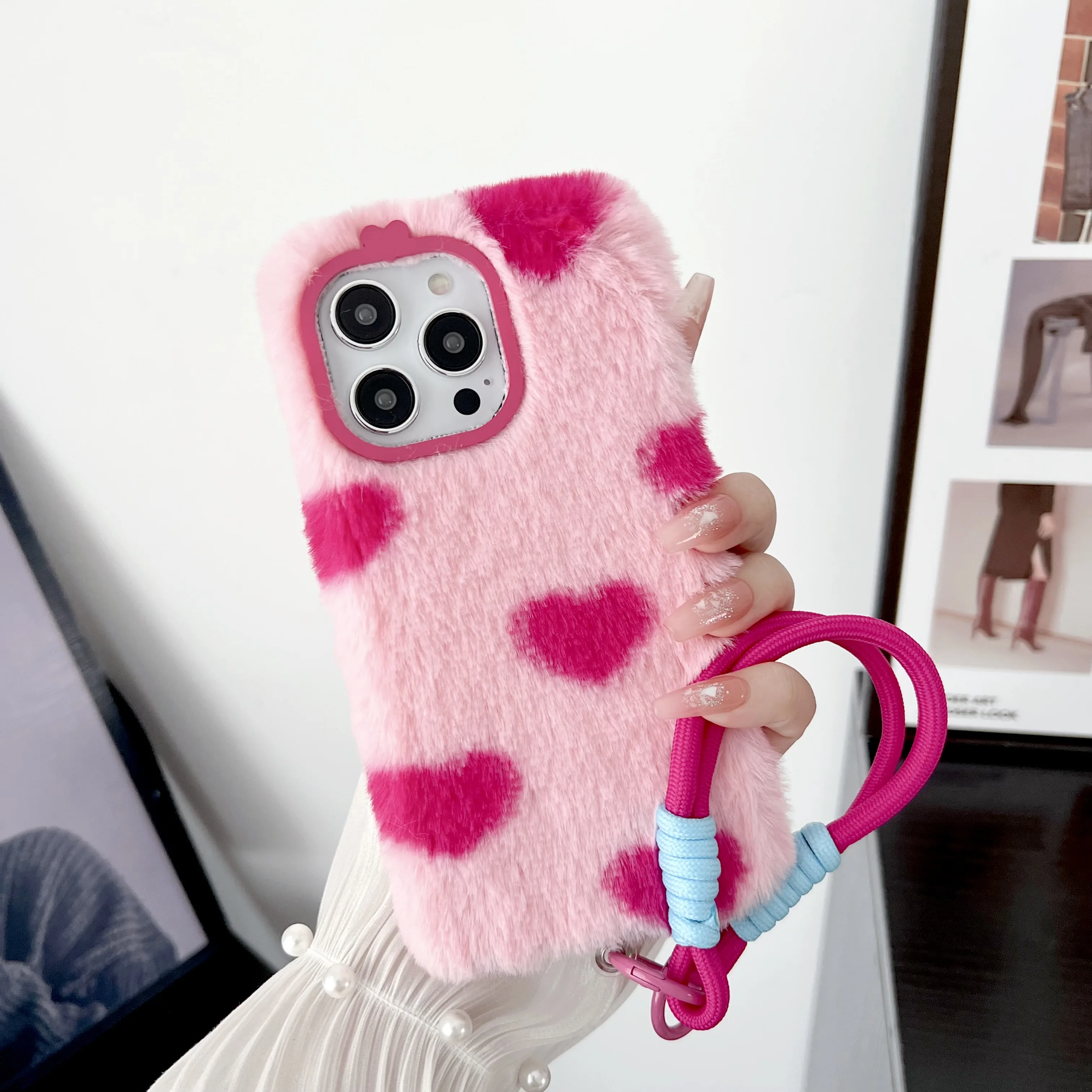 Chic Love Heart Plush Fluffy Phone Case