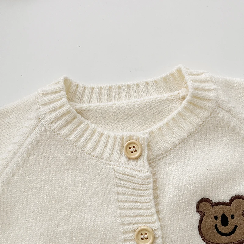 Spring And Autumn Newborn Baby Girls And Boys Sweater Cotton Coat Cartoon Bear Long-sleeved Knitted Korean Fashion Soft Casual