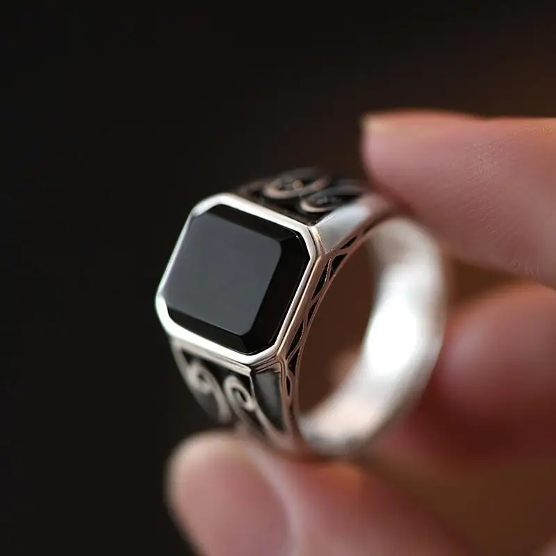 Bague gothique tendance pour homme