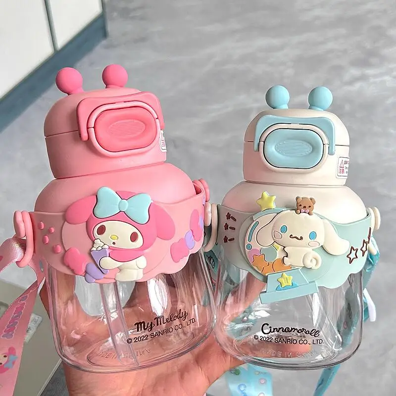 

600 мл Sanrios Kuromi чашка для воды My Melody Cinnamoroll Термокружка летняя пластиковая ремешок с ремешком бутылка для горячей воды кофе детский подарок