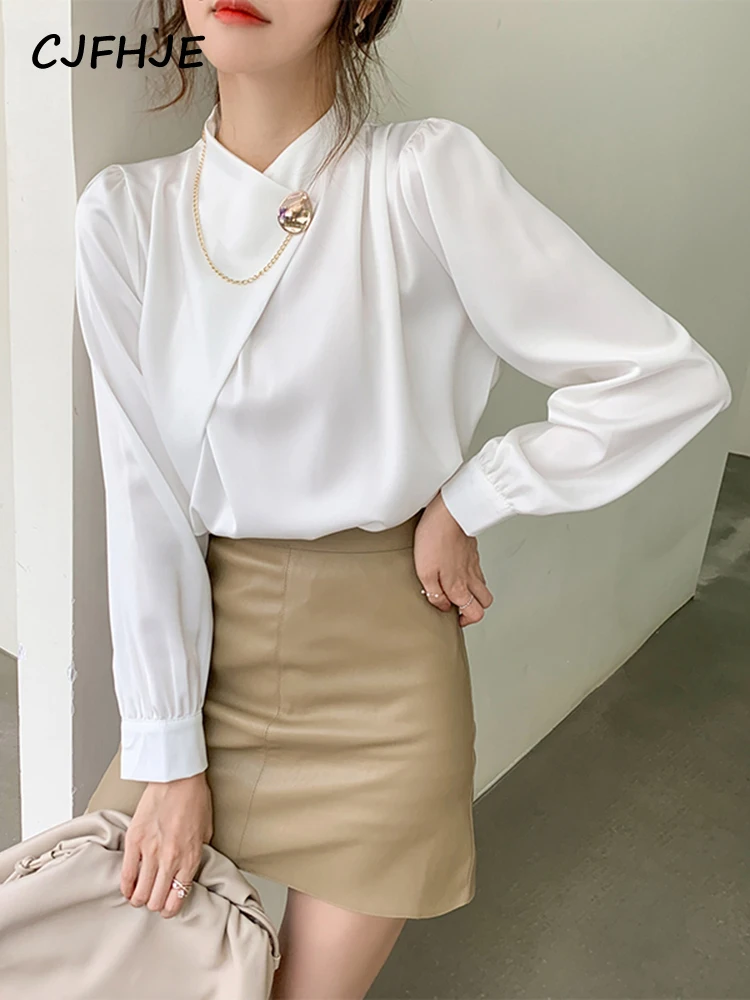 

CJFHJE Деловые белые рубашки из атласа в офисном стиле, Женская Осенняя новая рубашка с воротником-стойкой, Корейская Свободная Женская цепочка на пуговицах