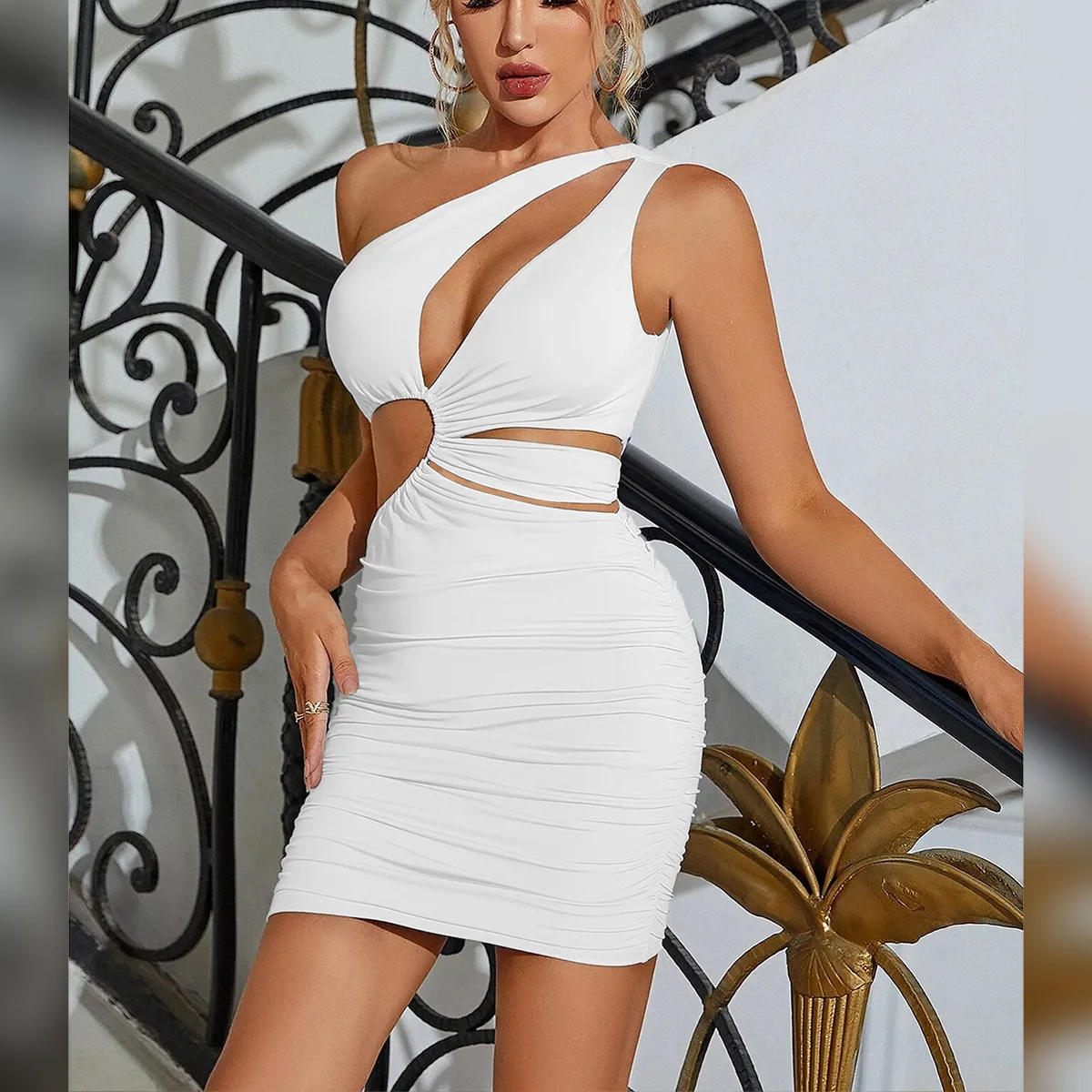 

Summer Hot Selling Slanted Neckline Sleeveless Dress 2024 European and American Sexy Hollow Out Buttock Wrapped Dress Splicing