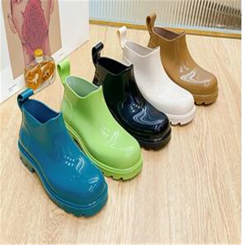 

Rainboots Women's New Luxury Thick Sole Candy Color Women's Rainboots Waterproof Jelly Short Boots