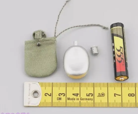 

Бутылка для воды MOETOYS P008 в масштабе 1/6 + модель сумки для советской снайперской Женщины 12 дюймов