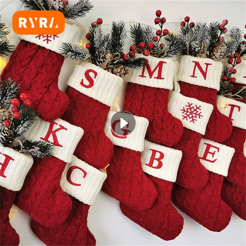 

Красные рождественские вязаные чулки с буквами, подвески для рождественской елки, украшения для дома, подарок на Рождество, снежинки, алфавит, рождественские носки