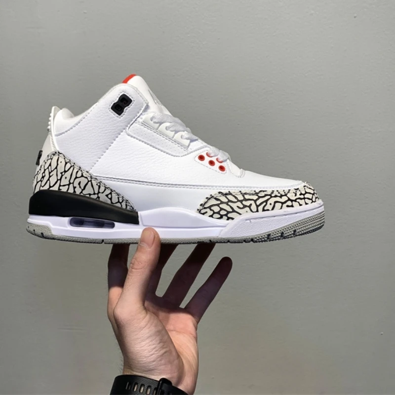 Stylish and Versatile Basketball Shoes: Trendy and Comfortable Casual Sports Footwear