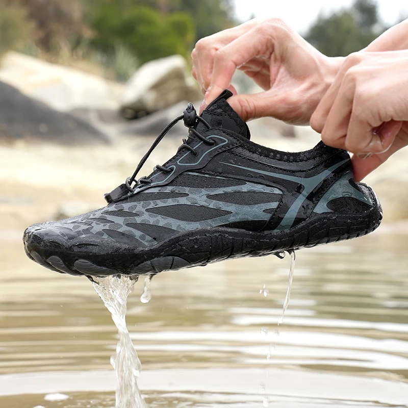 New Quick-Dry Aqua Shoes Couple Summer Beach Anti-Slip Aqua Shoes Swimming Wading Breathable Creek Tracing