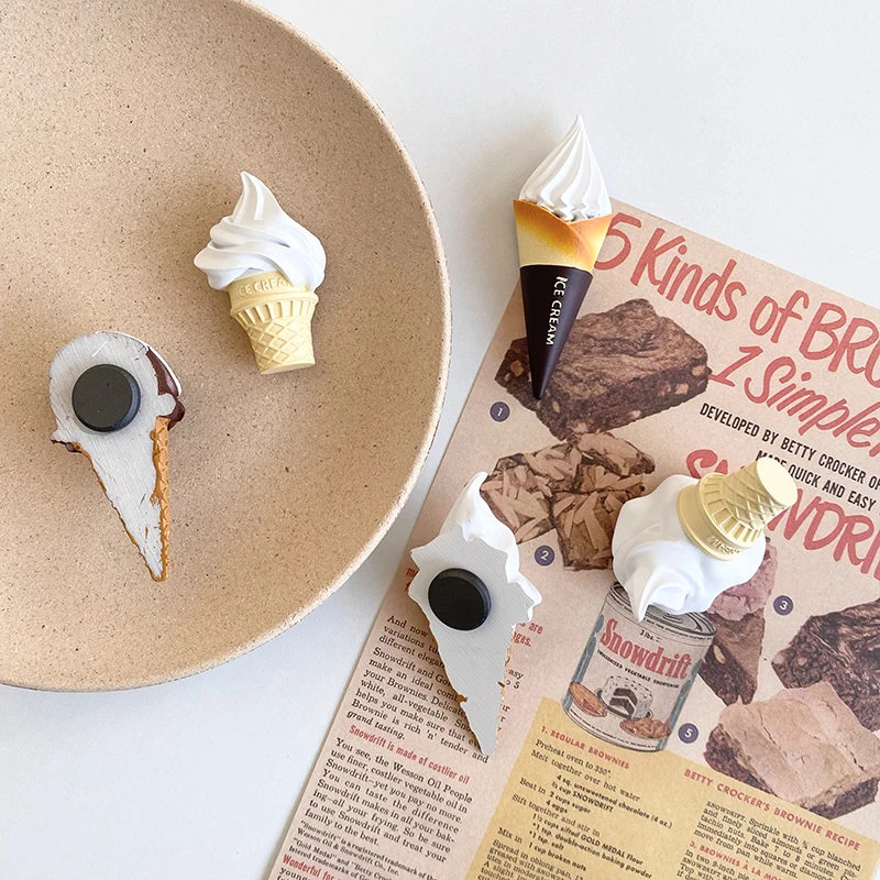 10 Calamite Da Frigorifero A Forma Di Cibo - Uovo In Camicia, Gelato, Pane, Pomodoro - In Resina ABS, Dimensioni 1,6x4,1x10,2 Cm - Simpatici Adesivi Magnetici Per Cucina - 5