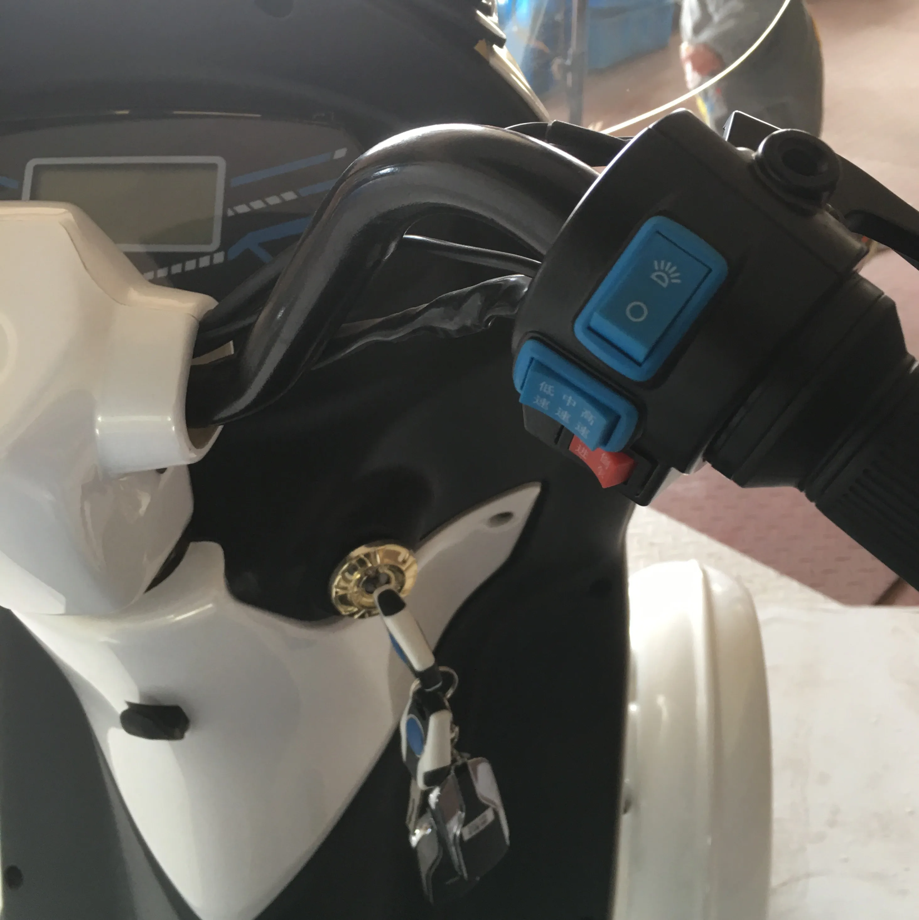 High Quality Mobility Electric Scooter Safe 500w 1000w Benefical Convenient for Elder Pragmatic