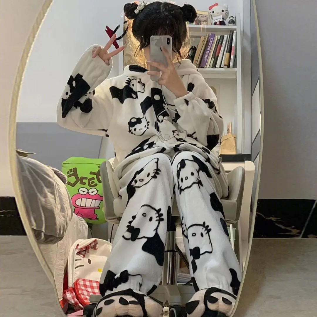 

Sanrio Hellokitty Girls Cute Hooded Coral Velvet Pajamas Winter New Kitty Cat Explosion Thickened Plush Housewear Suit Coat Gift