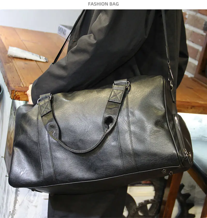New Style Men Travel Bag Large Capacity Leather Casual Men Handbag Vintage Men Messenger Bag Duffel Bag PT816