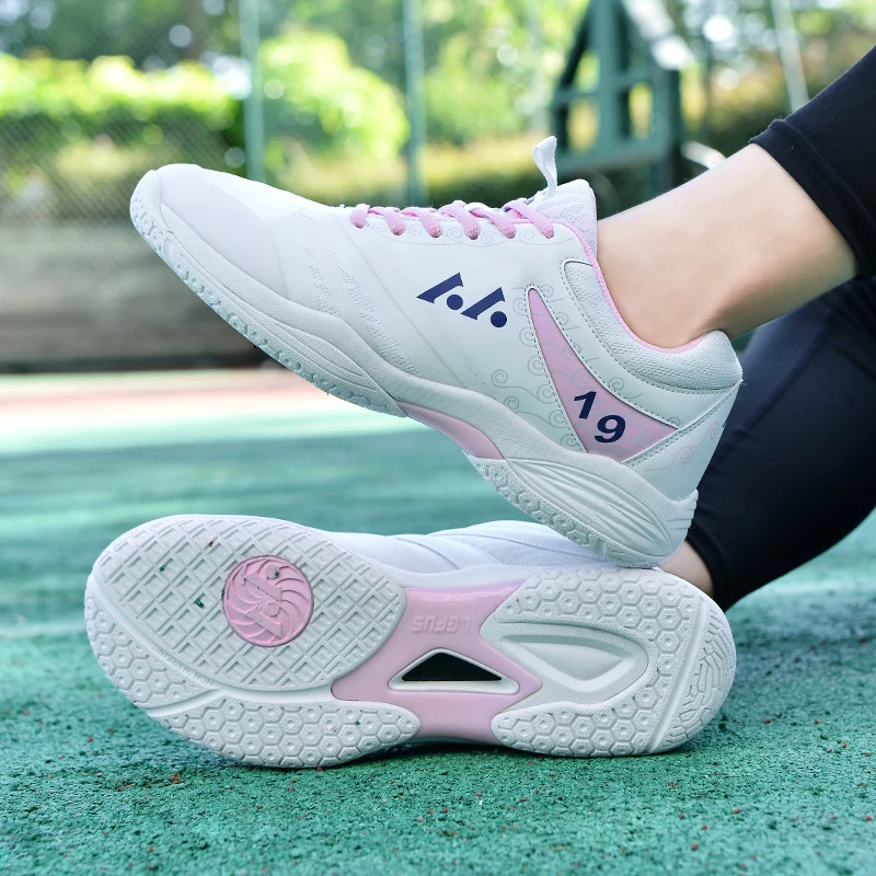 2024 New Men's and Women's Fencing Shoes Men's Anti Slip Fitness Training Fencing Sports Shoes Neutral Tennis Shoes