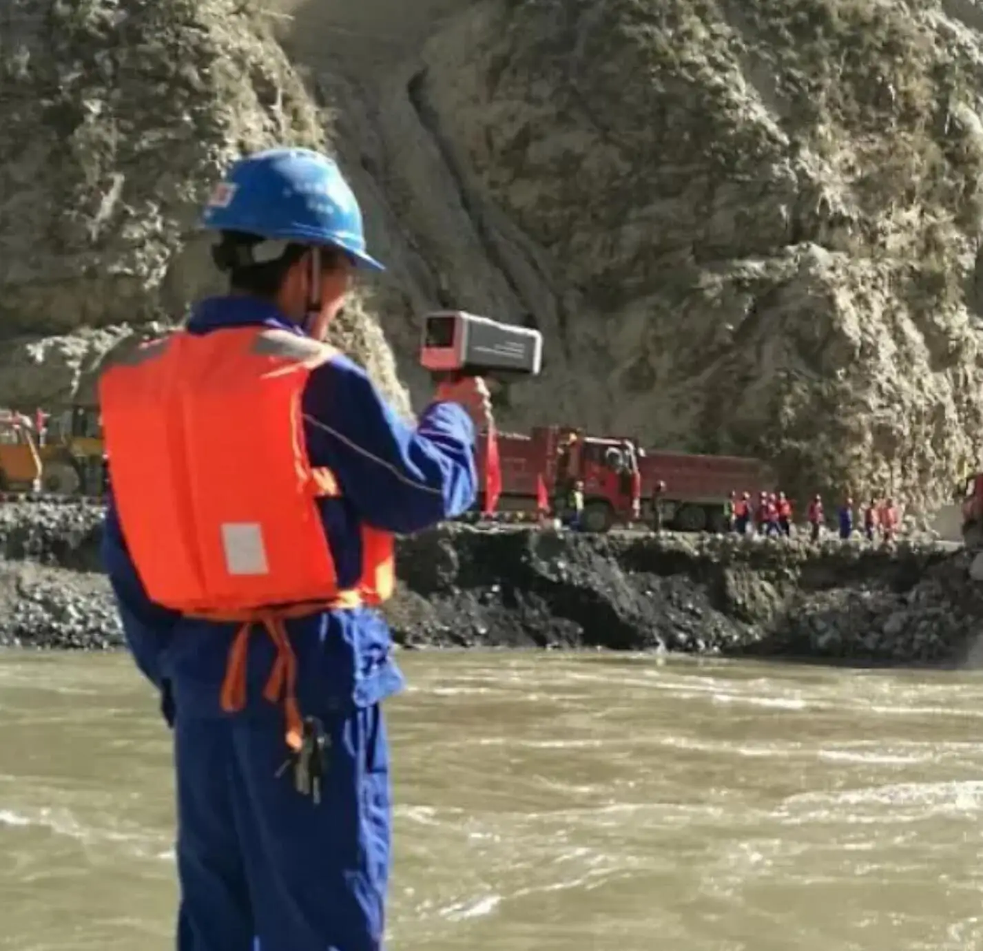 Handheld Portable Open Channel Radar River Water Flow Rate Sensor SURFACE VELOCI