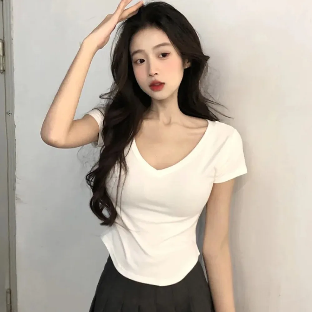 Sexy V-neck Short Sleeve T-shirts for Women Summer New Tees Top Black White Basic Tshirt Y2K Korean Style Women's Clothes 2024
