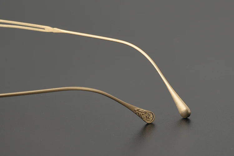 Nobler Eyeglasses Features View