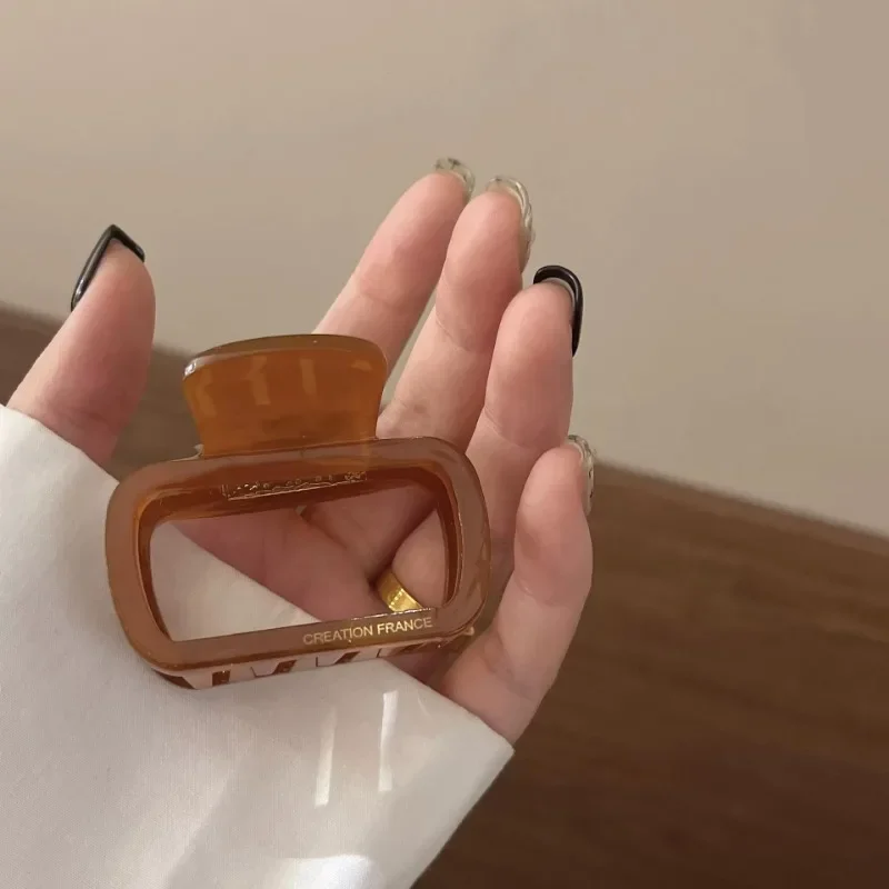 New Retro Hollowed Out Acetate Grab Clip Elegant Korean Crab Ponytail Braid Grab Clip Accessories for Girls Jewelry Gifts