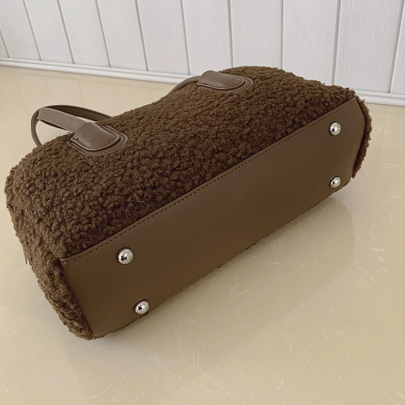 Winter-Pendler-Umhängetaschen für Damen, 2025, luxuriöse Designer-Handtaschen aus Lammwolle, große lässige Tasche, große Kapazität, Kissen-Unterarmtasche – Detail 15