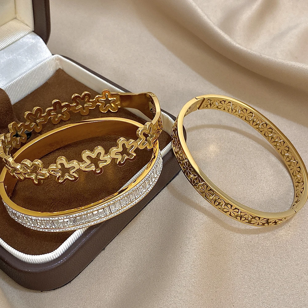 Retro Stainless Steel Hollow Flower Rhinestone Cuff Bangle Bracelet Women's Floral Waterproof Stackable Charms Jewelry Gifts