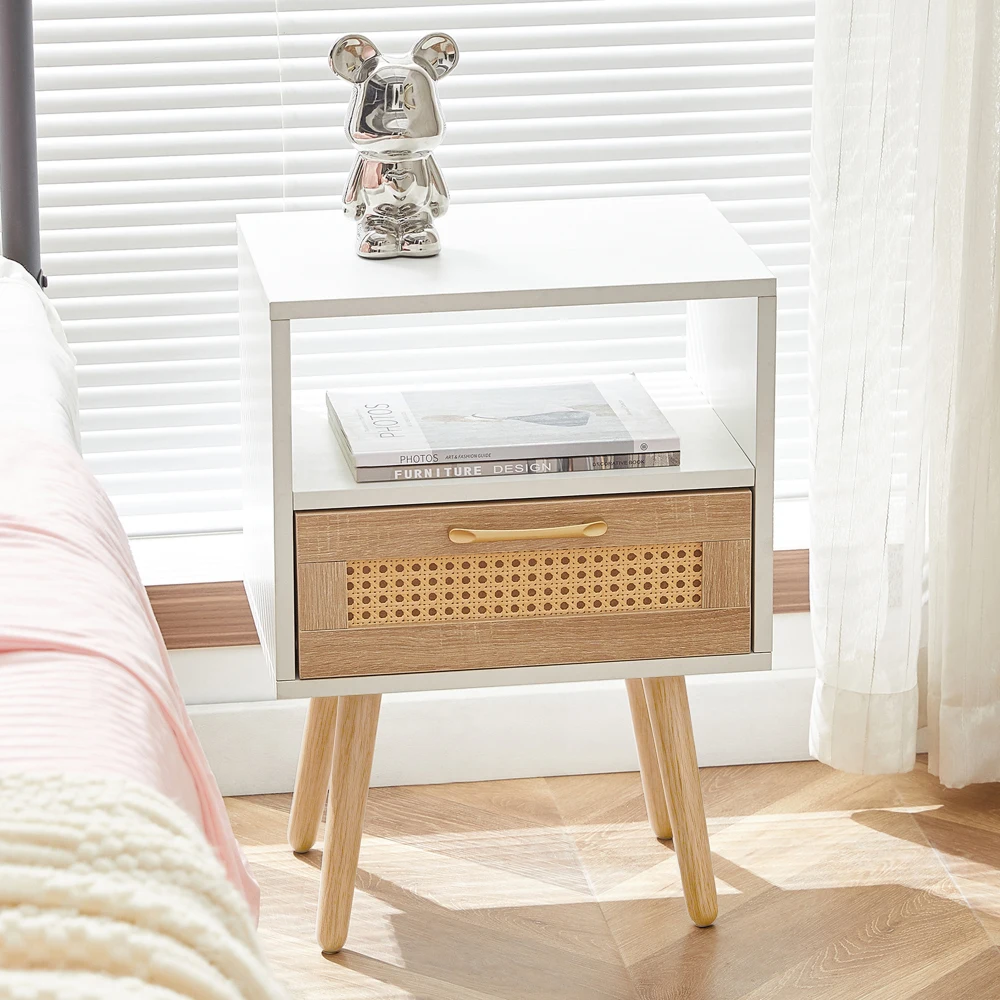 Rattan-Beistelltisch mit Aufbewahrungsschublade und Massivholzbeinen, Moderner Multifunktionaler Nachttisch für Schlafzimmer und Wohnmöbel – Detail 12
