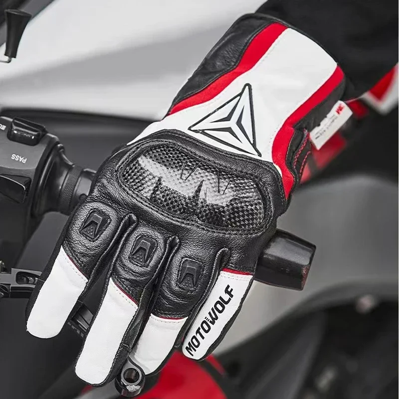 Winter Warm Leather Motorcycle Gloves - Thermal, Rainproof, Windproof, Touchscreen, Carbon Fiber Protection