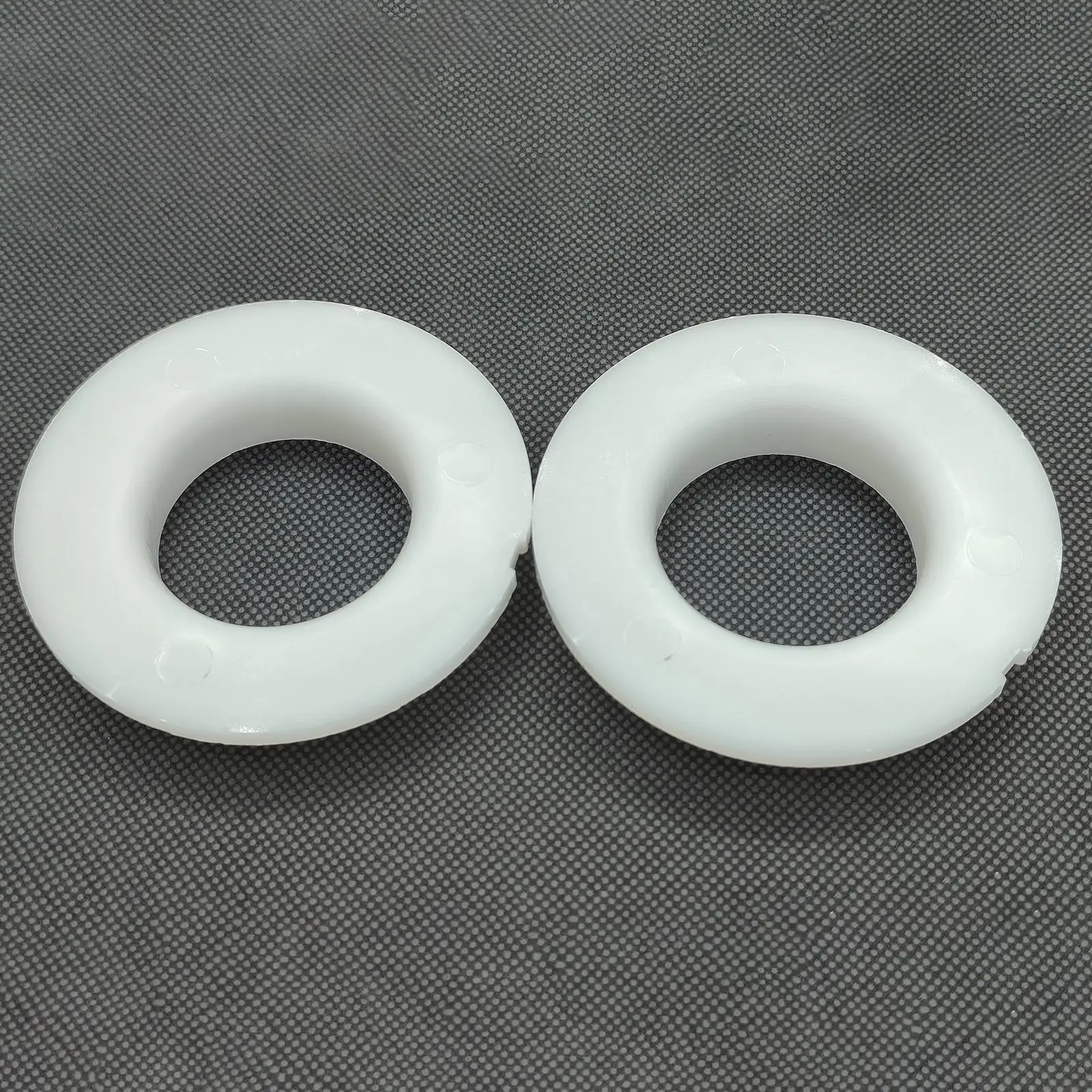 

2Pcs Car Front Suspension Lower Insulators Durable for Ford